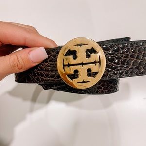 Tory Burch 1 1/2” wide belt